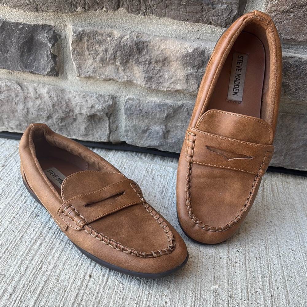 Steve Madden Men's Tan Slip-On Loafers